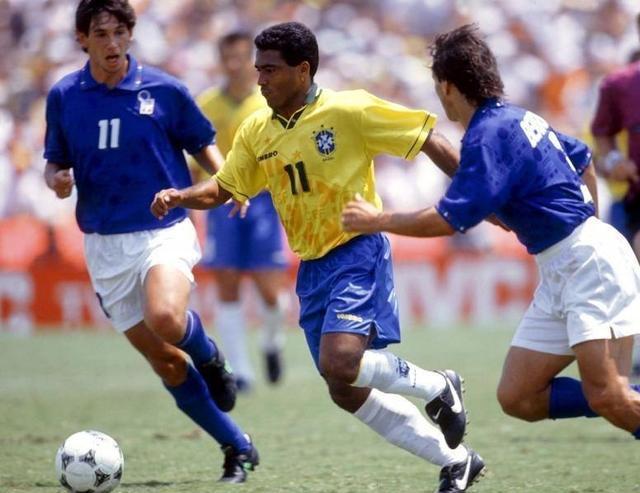 网球——WTA1000迈阿密站：郑钦文晋级第三轮.