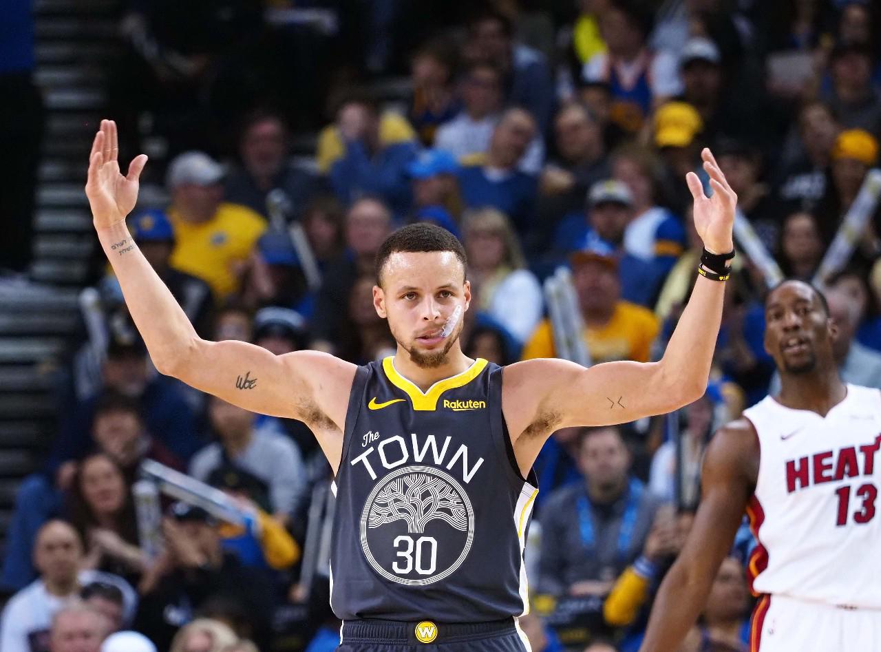 于灰熊的背 于灰熊的背