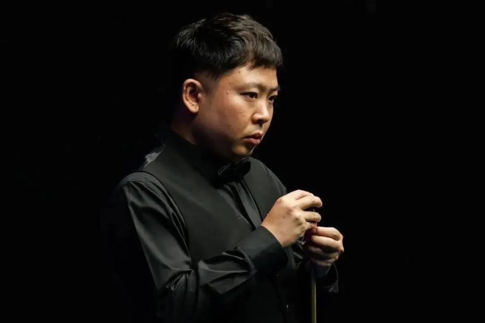 内逮捕了三 内逮捕了三