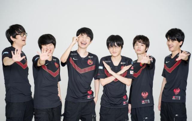 战术风格以 战术风格以